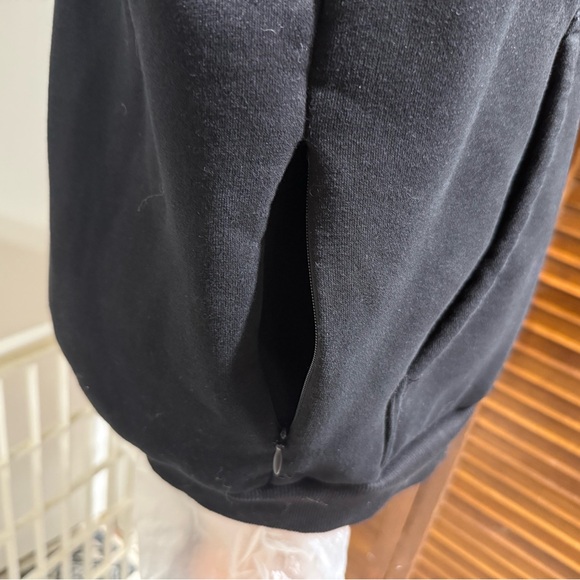 COMFRT Travel Essentials Hoodie - Picture 8 of 13